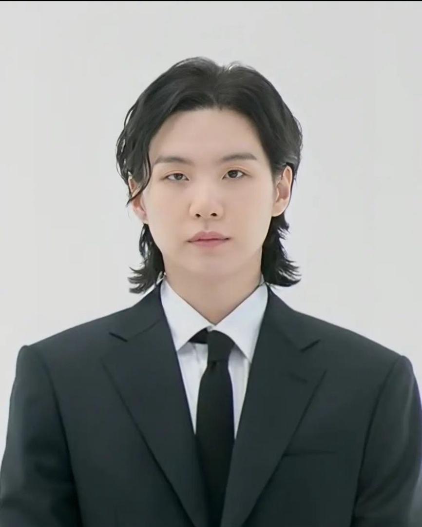 MIN YOON-GI (SUGA)